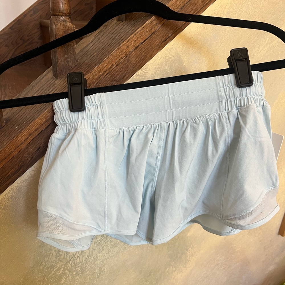 Lululemon Hotty Hot LR Lined 2.5” Shorts